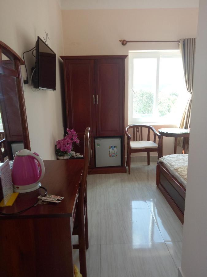 Trung Hau Hotel Кон-Дао Экстерьер фото