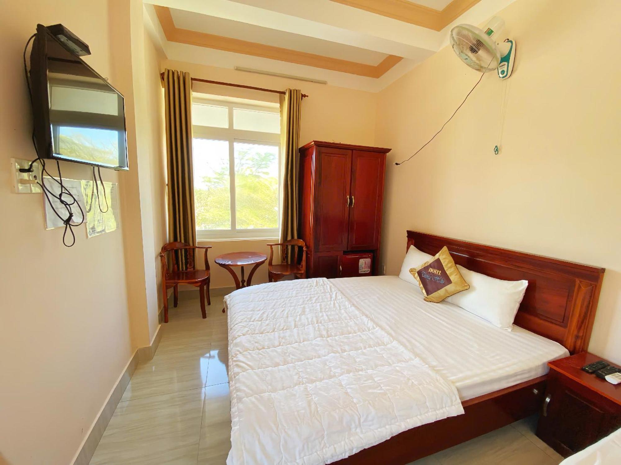 Trung Hau Hotel Кон-Дао Экстерьер фото