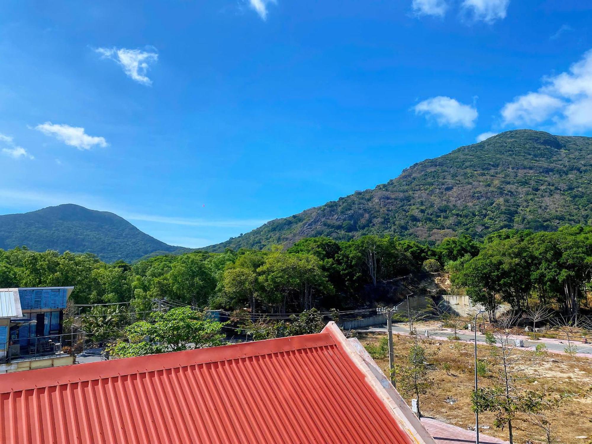 Trung Hau Hotel Кон-Дао Экстерьер фото